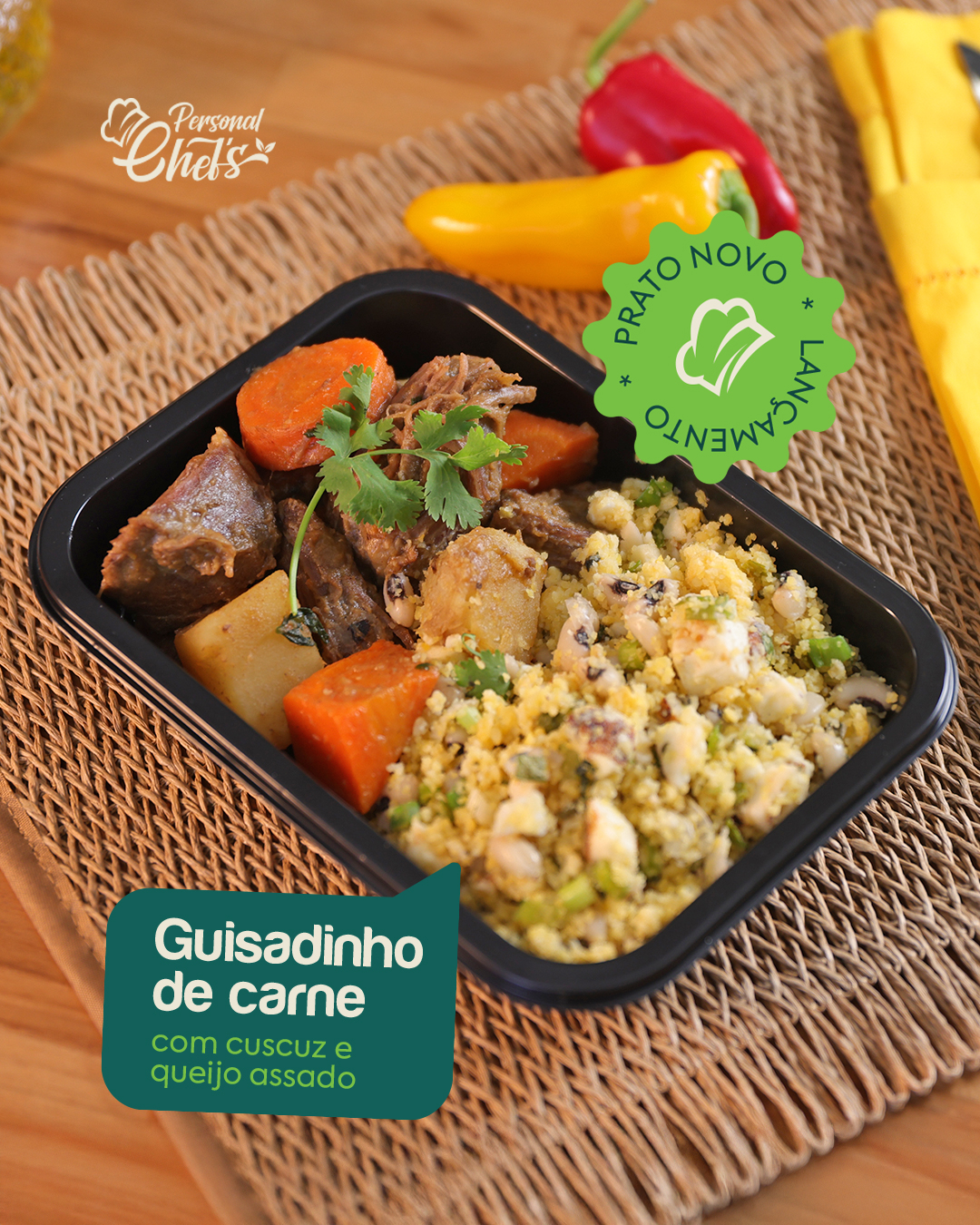 Guisadinho de carne com cuscuz e queijo assado